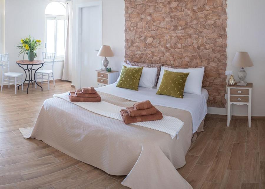 Eneide Bed & Breakfast ปาลมี ภายนอก รูปภาพ