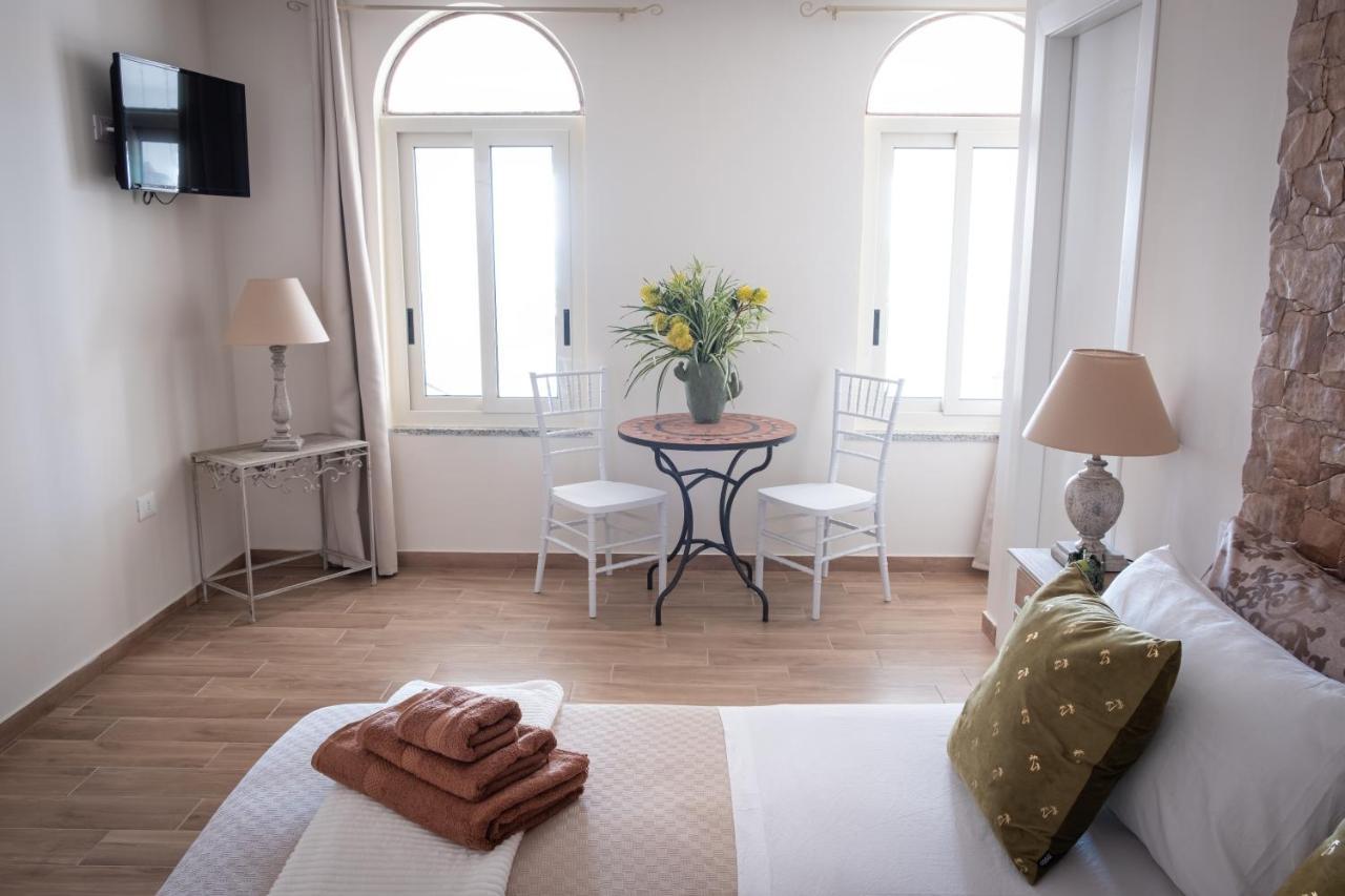Eneide Bed & Breakfast ปาลมี ภายนอก รูปภาพ
